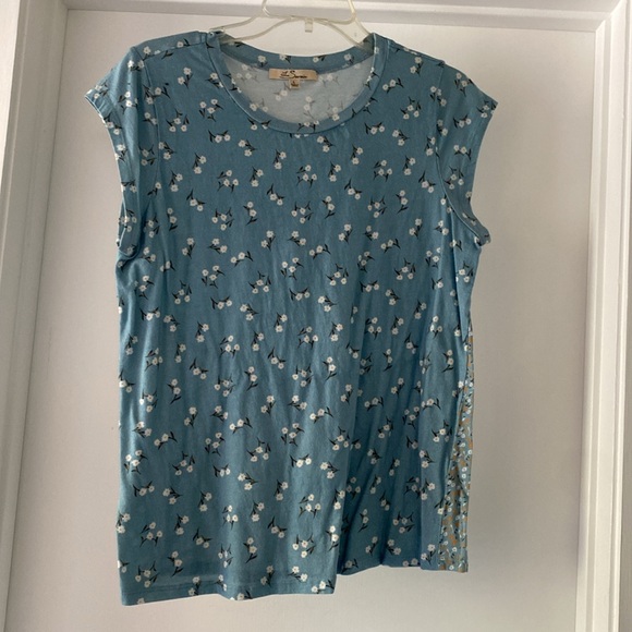 Periwinkle blue your thing?? Don’t miss this cute top!! - Picture 2 of 2
